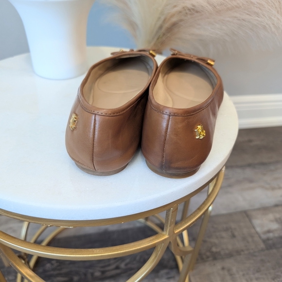 Lauren Ralph Lauren Jayna Brown Leather Flats with Bow Detail Sz 7. - Picture 5 of 7